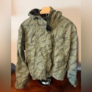 North Face Precita Dryvent Rain Jacket Green Camo XL